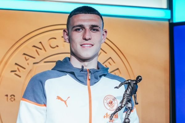 Phil Foden do Manchester City é eleito craque do Campeonato Inglês um