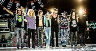 Axl Rose, do Guns N' Roses, recebe críticas após apresentação no