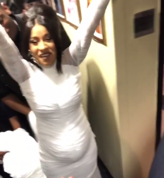 Cardi B Revela Que Está Grávida Pela Primeira Vez: 'Estou Finalmente Livre'