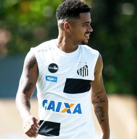 Recuperado de doping por cocaína, Diogo Vitor muda rotina e busca time