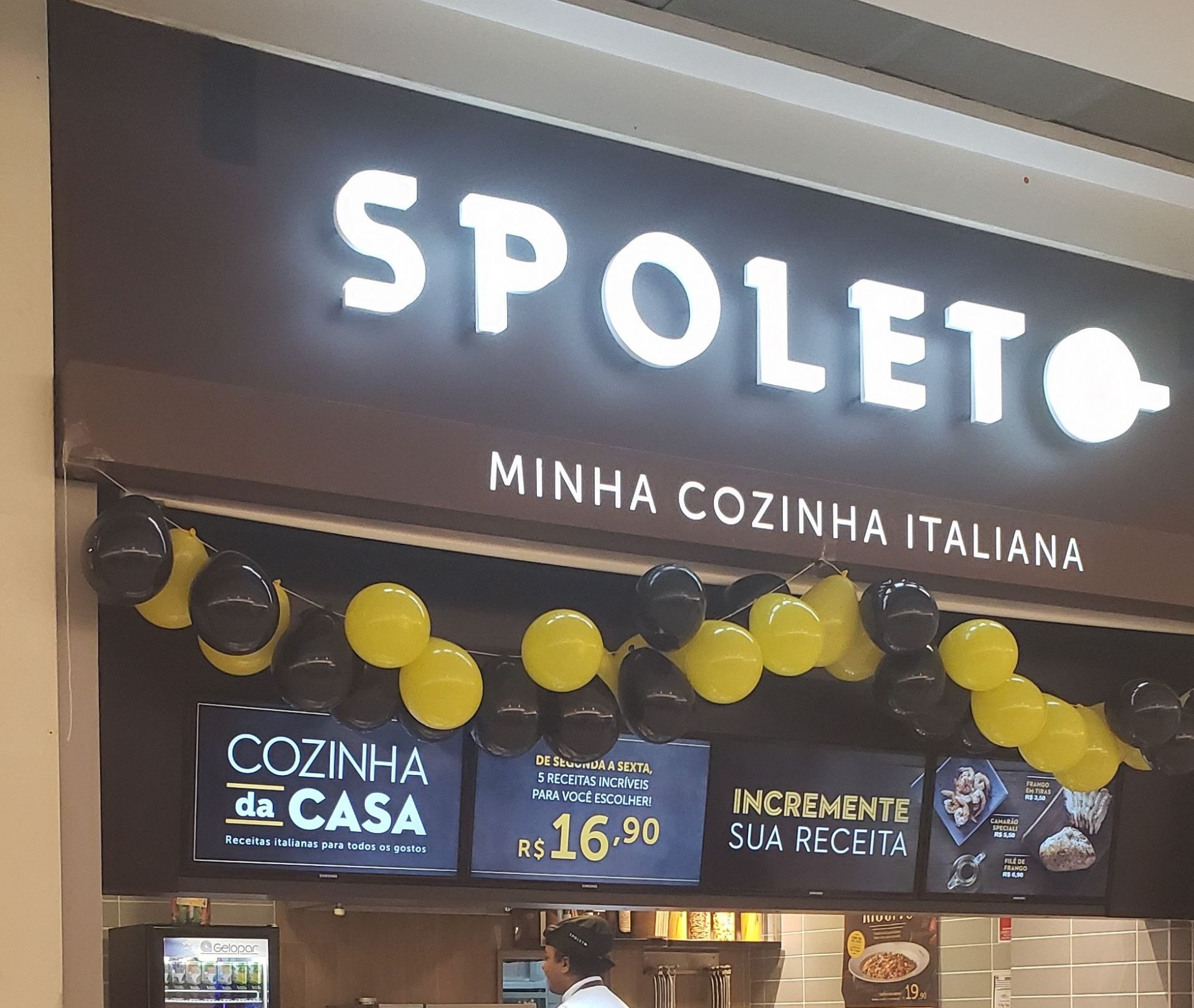 Shoppings Do Abc Recebem Repaginacao Do Restaurante Spoleto