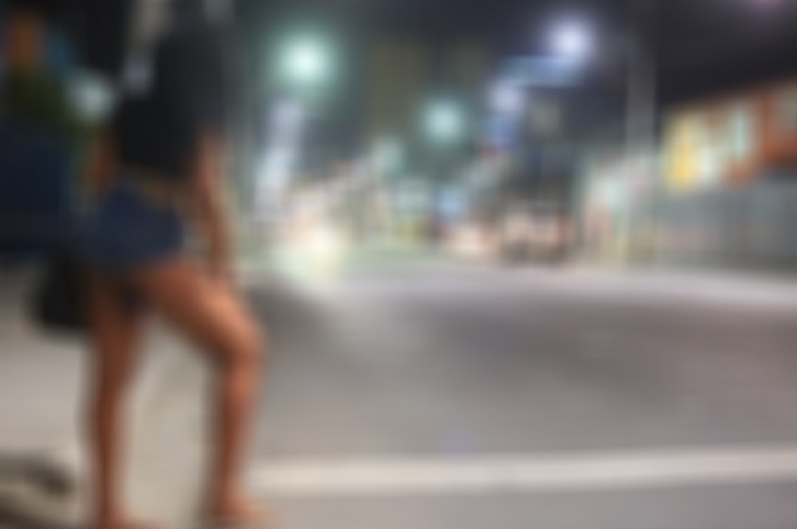 Em busca da sobrevivência prostituição continua mesmo na pandemia