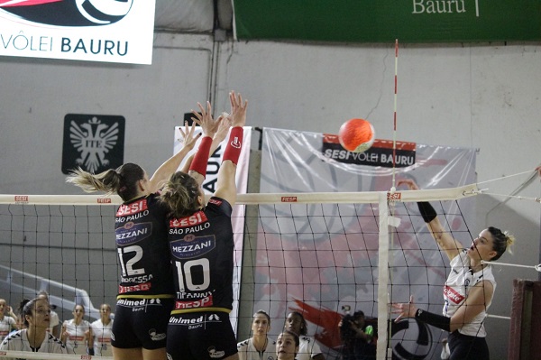 Campeonato Paulista de Vôlei: definidas as semifinais no masculino e  feminino – FPV