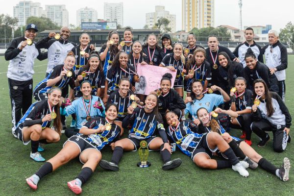 Futebol feminino vai mudar de patamar? Copa chega ao final com